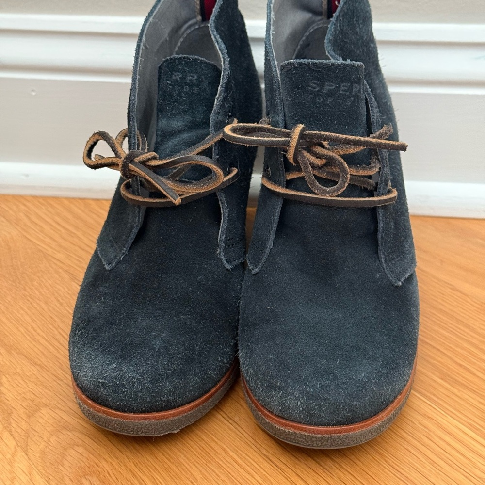 Sperry Wedge Ankle Boots For Women’s Size 8
